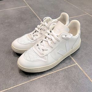 Veja V-10 Leather White Sneakers